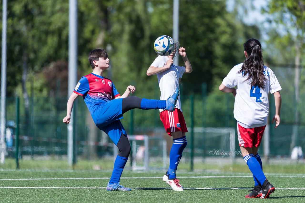 Bild 146 - wCJ Hamburger SV - VfL Pinneberg : Ergebnis: 9:0